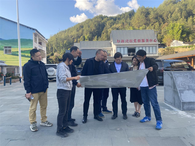 省供投集團總裁鄧俊一行調研基地運營及黑雞產業(yè)發(fā)展工作